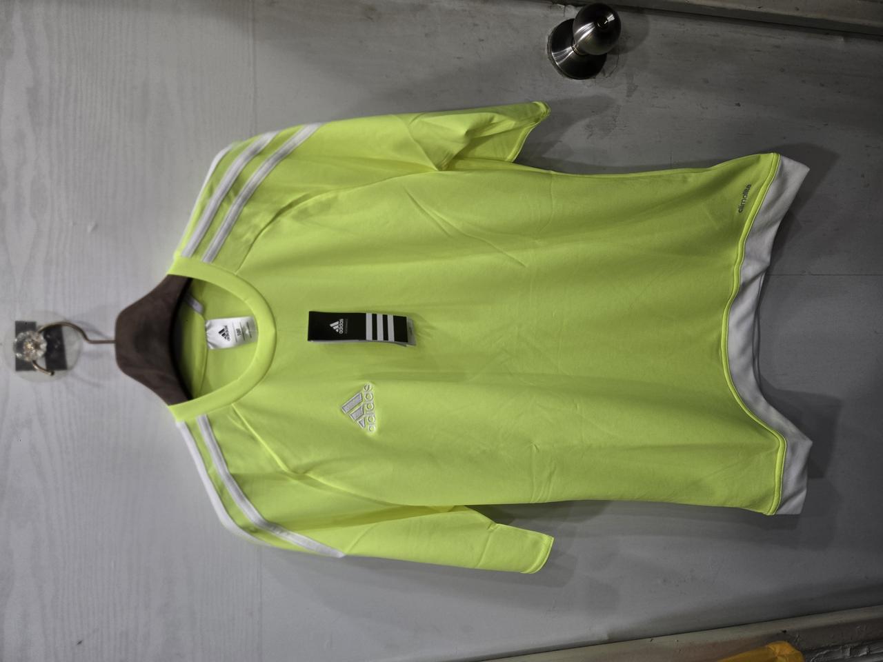 100,L,택있는 새상품)) adidas 아디다스 반팔티셔츠!