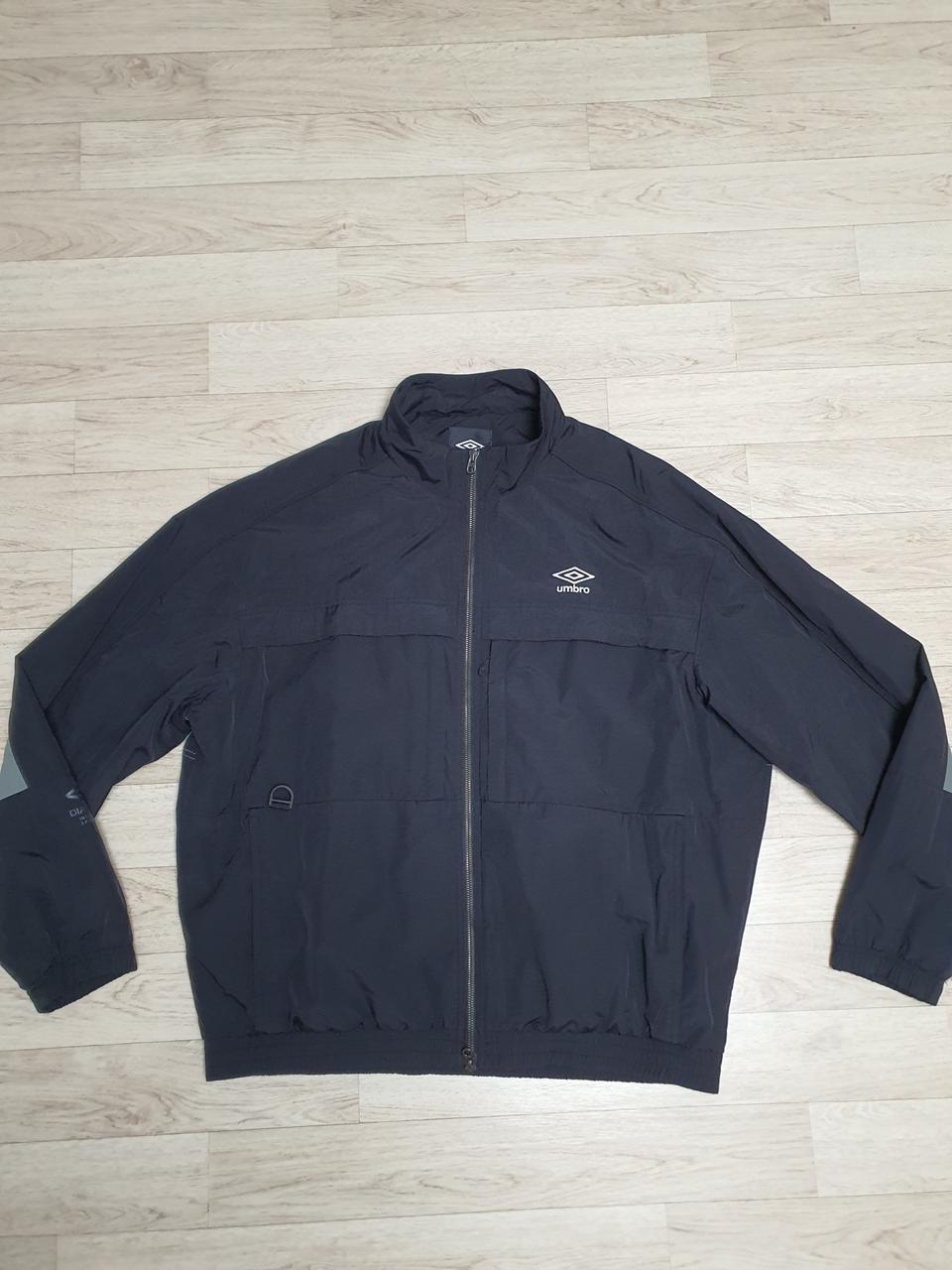 110 엄브로 정품 봄가을 자켓 바람막이 남110사이즈 완전깨끗해요