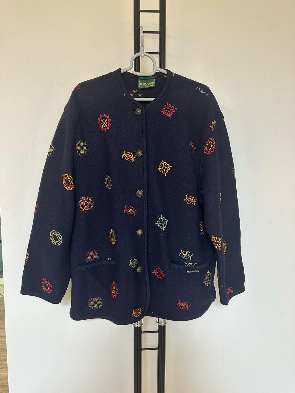 GEIGER 가이거 여성 자수 가디건 오스트리아  -40사이즈