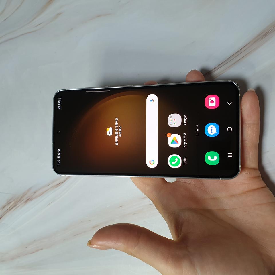 SK 갤럭시 S23 크림 256G S급 판매합니다