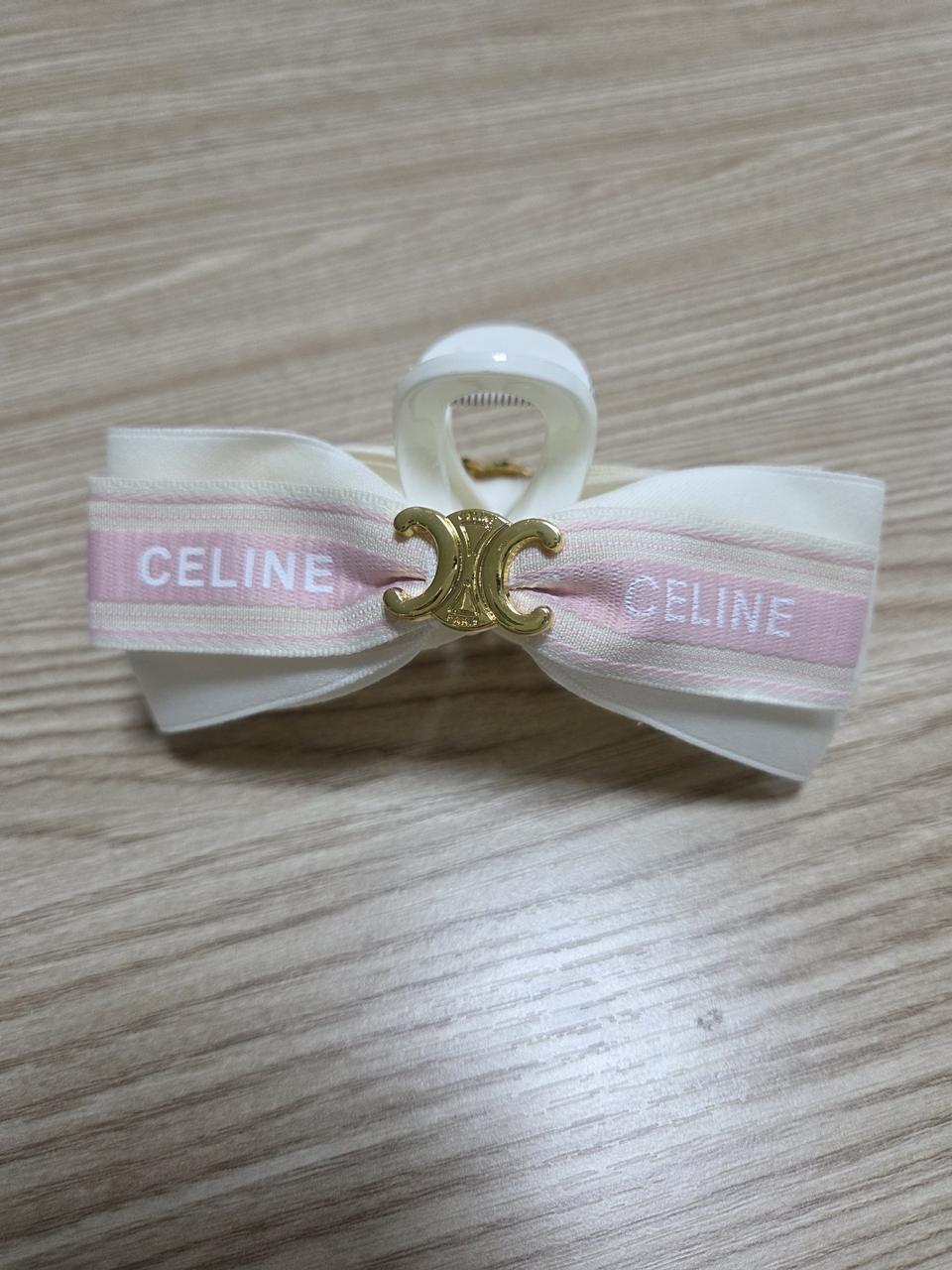 셀린느 리본 클립 헤어핀