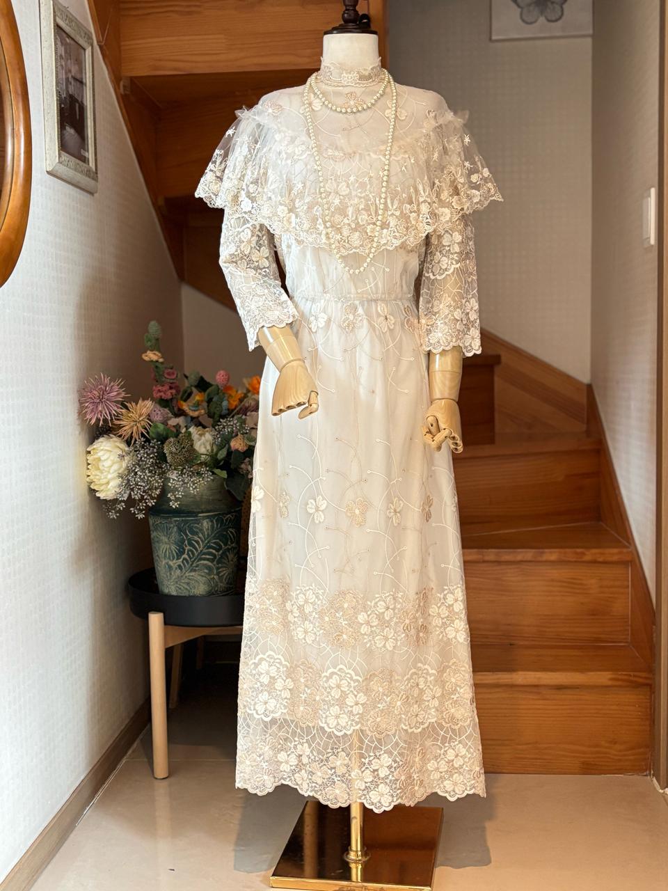 레이스 롱 원피스 골드레이스