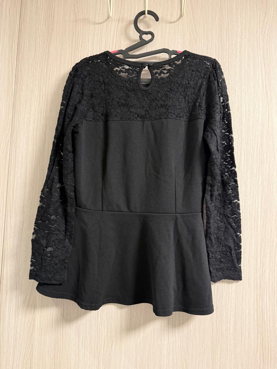 레이스 블라우스 티