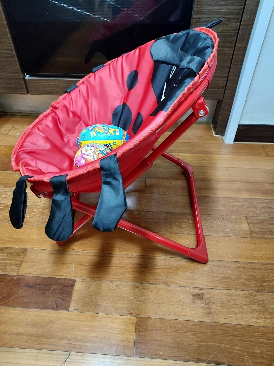 아이케릭터접이식의자,소프트볼2개 전부10000원