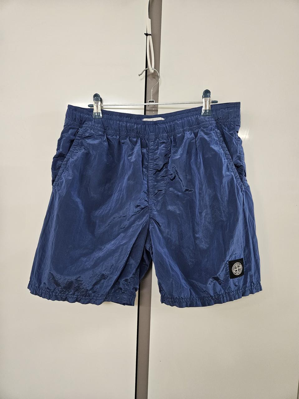 스톤아일랜드 나일론 반바지.S사이즈