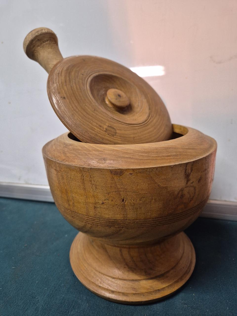 옛날약절구통(민속골동품)