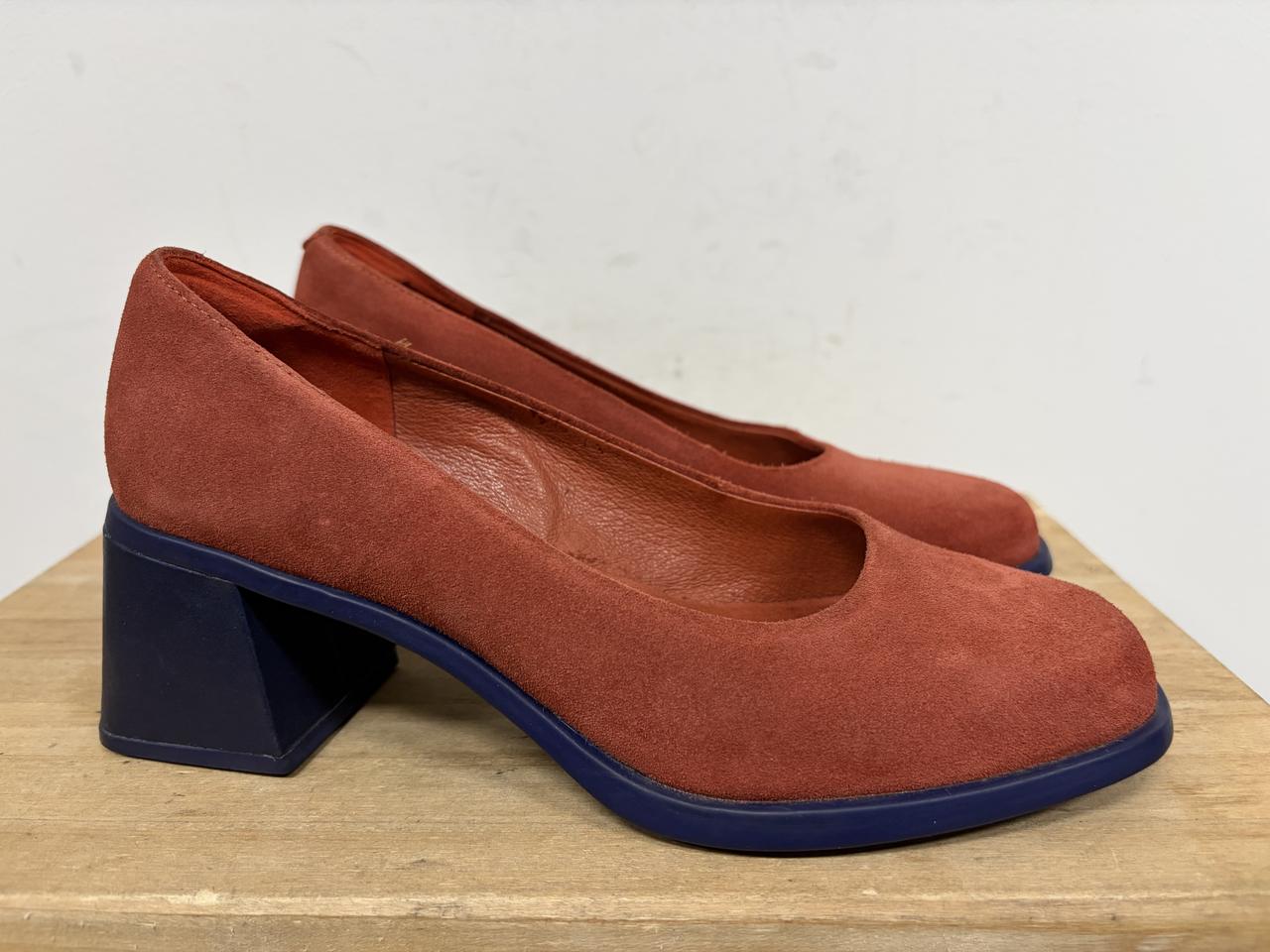 캠퍼 여성 펌프스 230 