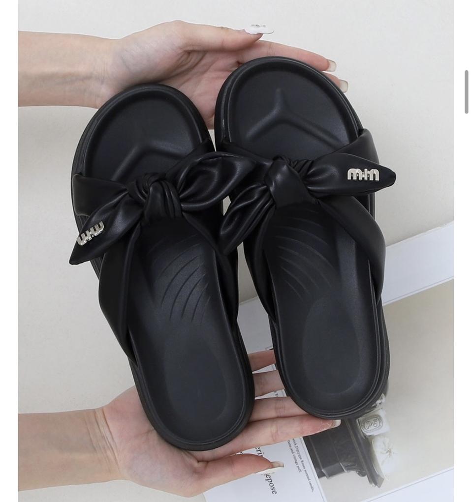 (새상품) 블랙 리본 통굽슬리퍼 250
