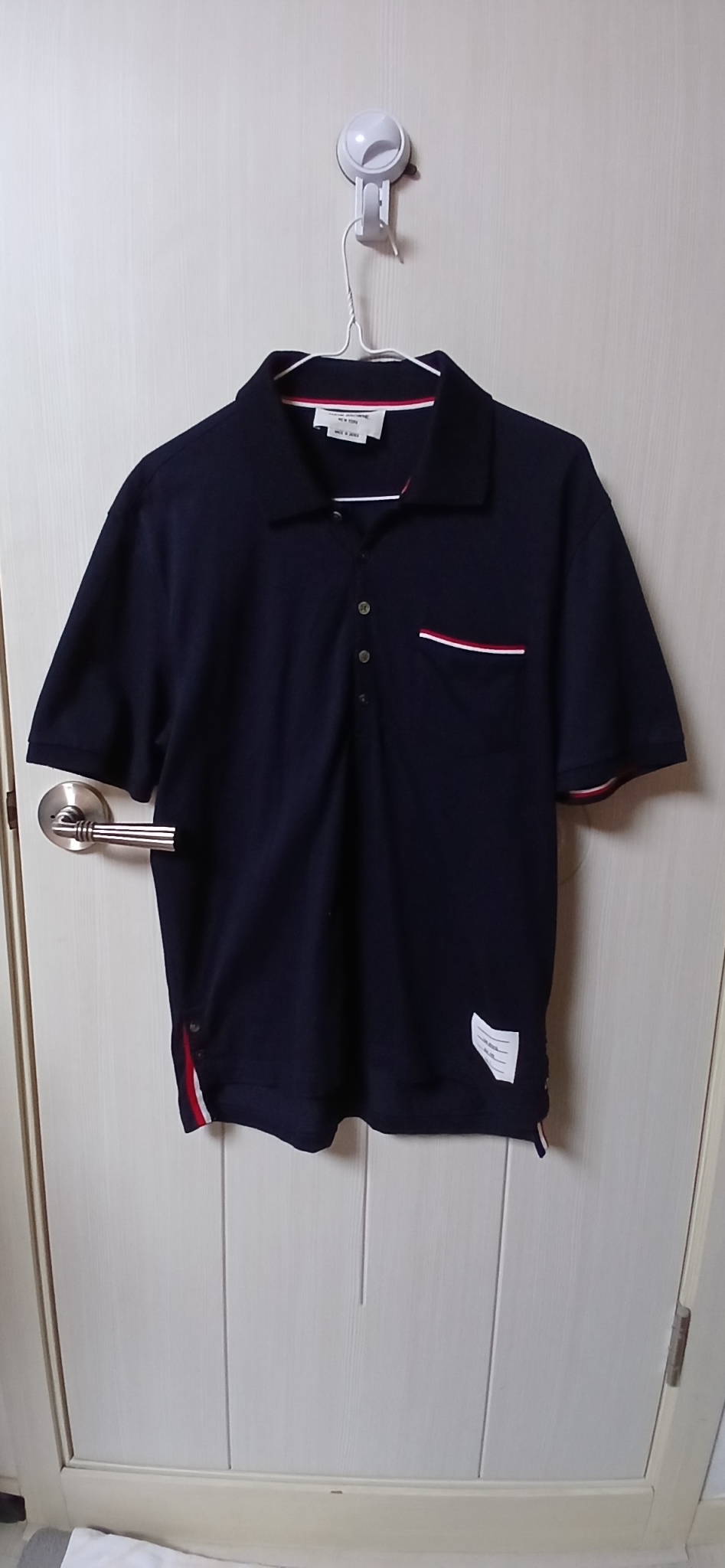 톰 브라운 반팔 폴로 티셔츠(3사이즈)