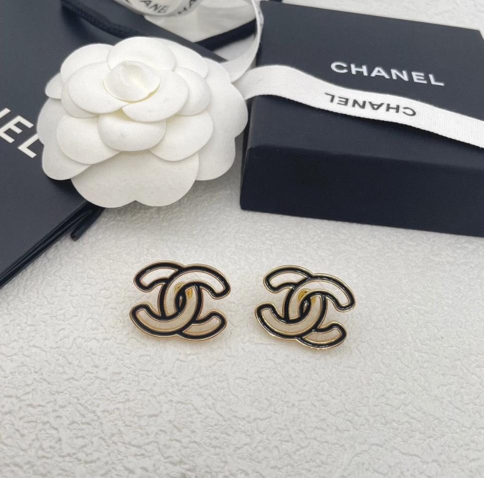 샤넬 귀걸이