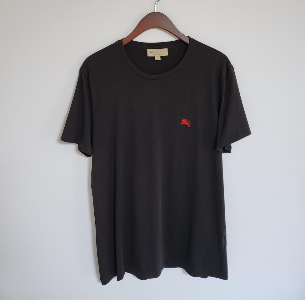 L 버버리 블랙 기사 자수 남성 반팔티 3965066