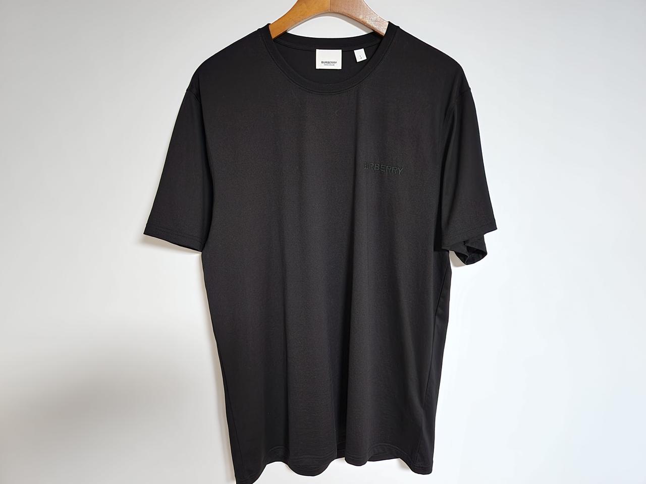 L 버버리 블랙 자수 로고 반팔티 8083941