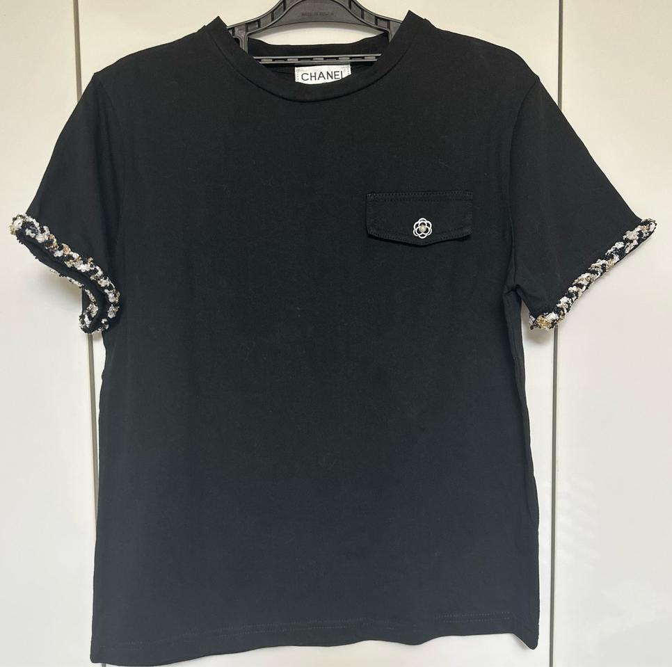샤넬 까멜리아 블랙 반팔 티셔츠