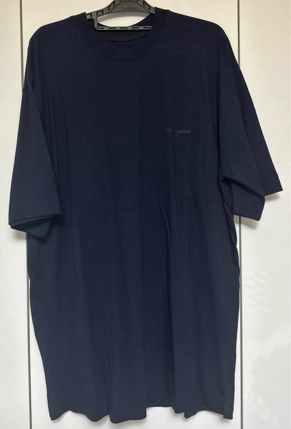 우영미 네이비반팔 티셔츠