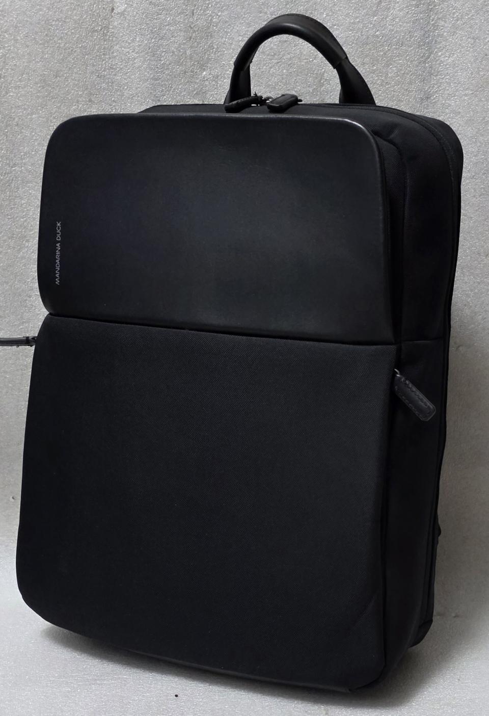 [미사용] 만다리나덕 SMALTO EST01001 노트북백팩 여행배낭