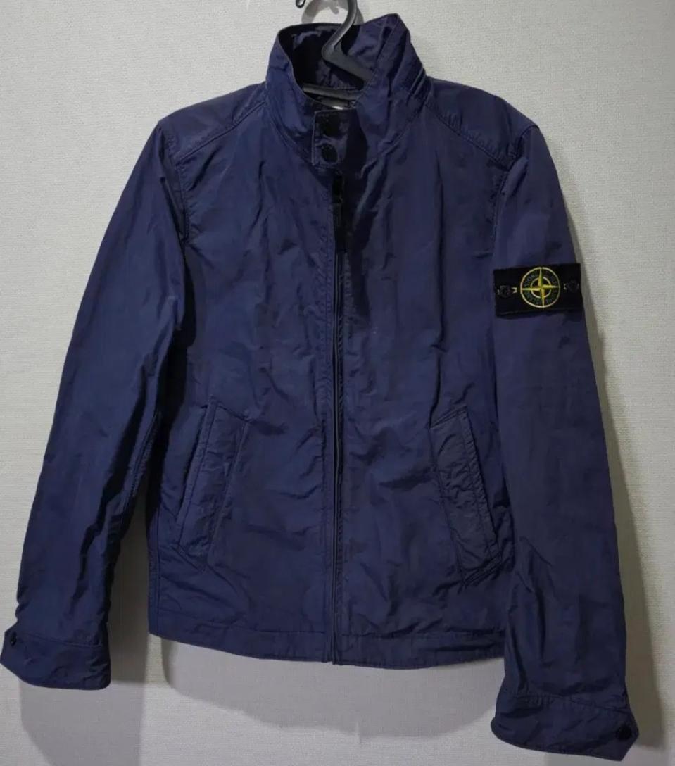 정품 스톤아일랜드 마이크로랩스 포켓블루종 90 / S