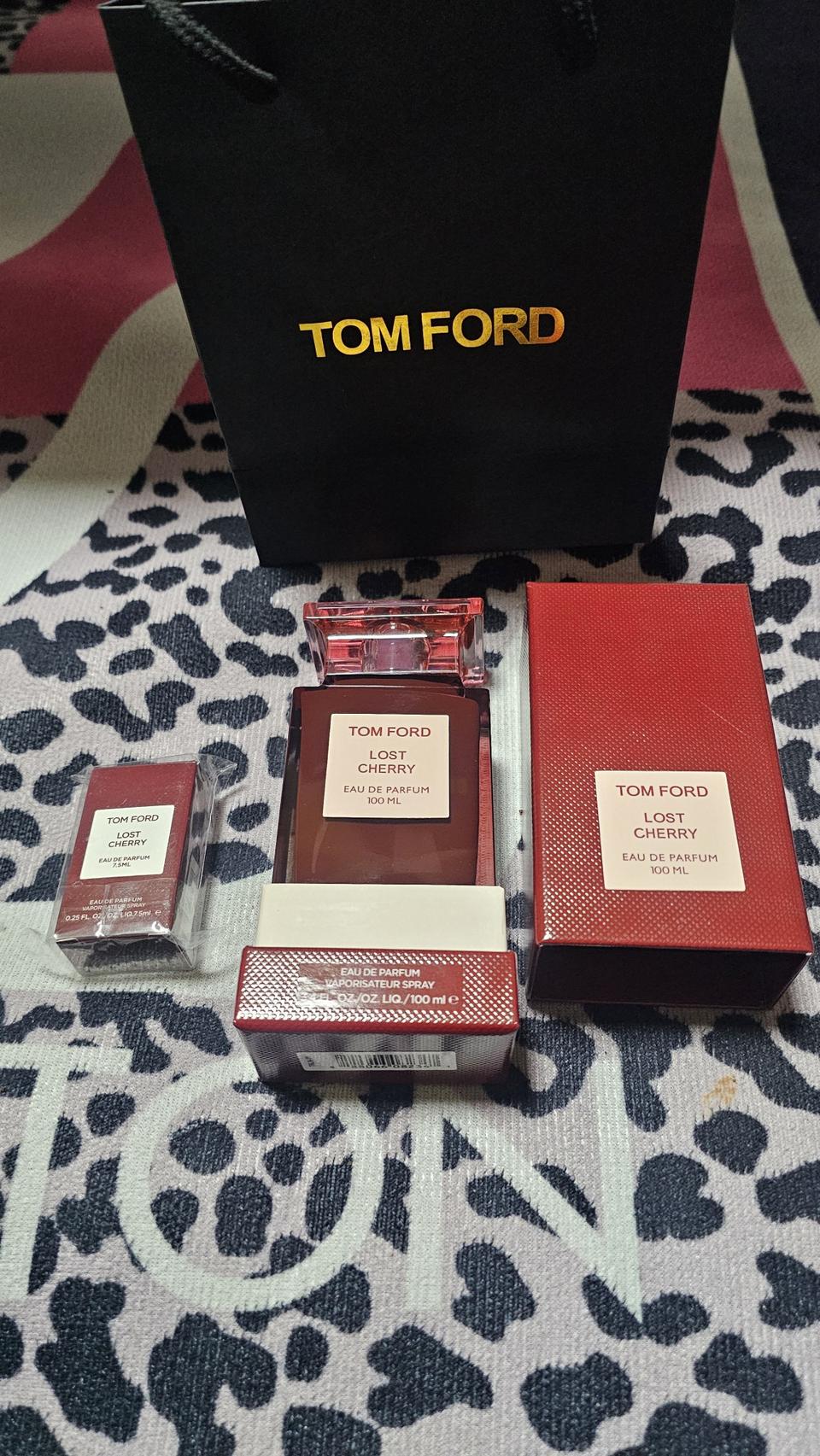 톰포드 로스트체리100ml+7.5ml 향수 세트 미개봉 새상품 쇼핑백