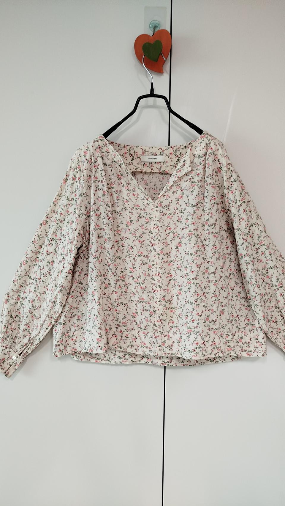 루즈핏 잔꽃무늬 면 사랑스런 여성미 블라우스