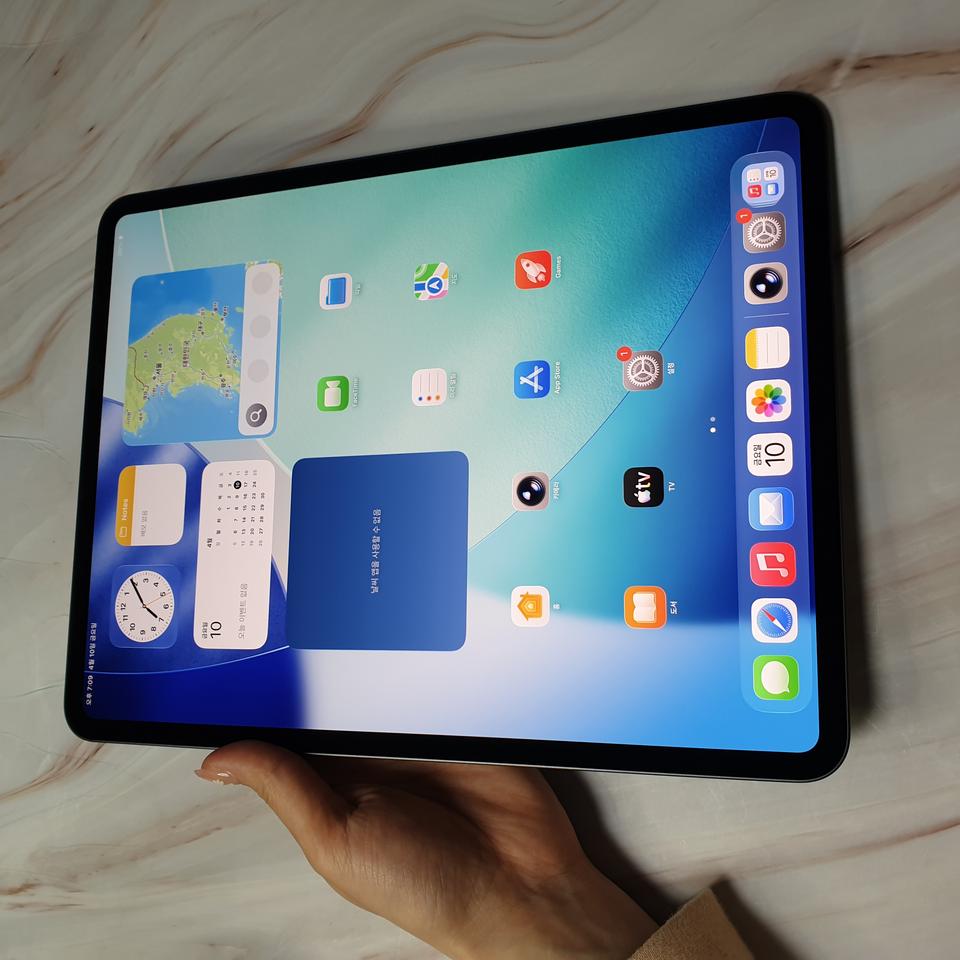 아이패드프로13인치 M5 WIFI 256G(A3360) S급 판매