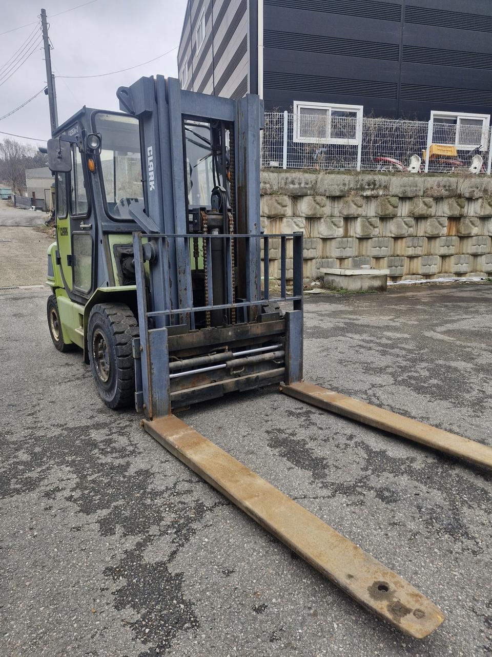 삼성 클라우드 3.5톤 올 동타이어 삼단 마스타 자동발