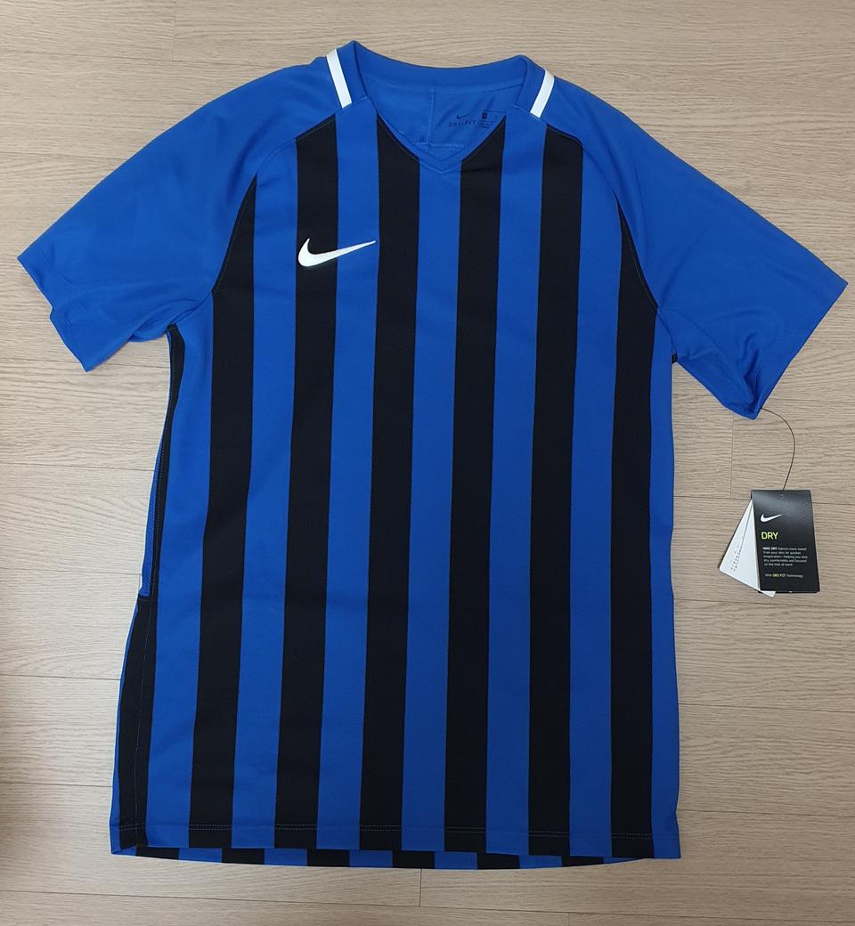 나이키 드라이핏 축구져지 슬림100사이즈 새제품 3만원