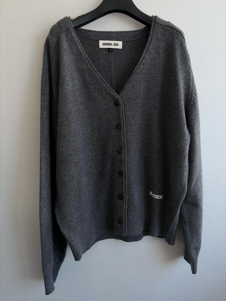 GENERAL IDEA 브이넥 가디건 M 사이즈