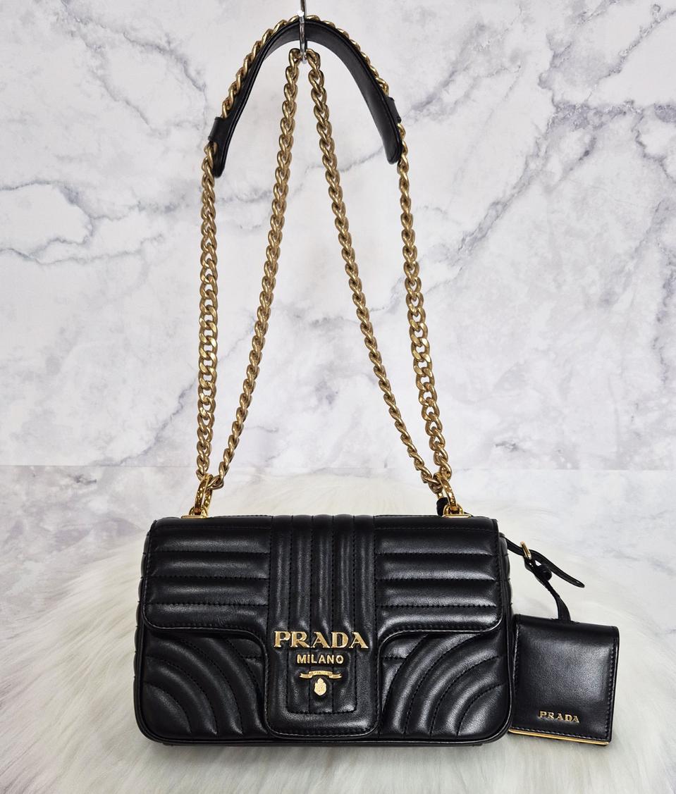 프라다 다이어그램 체인 숄더백 1BD107