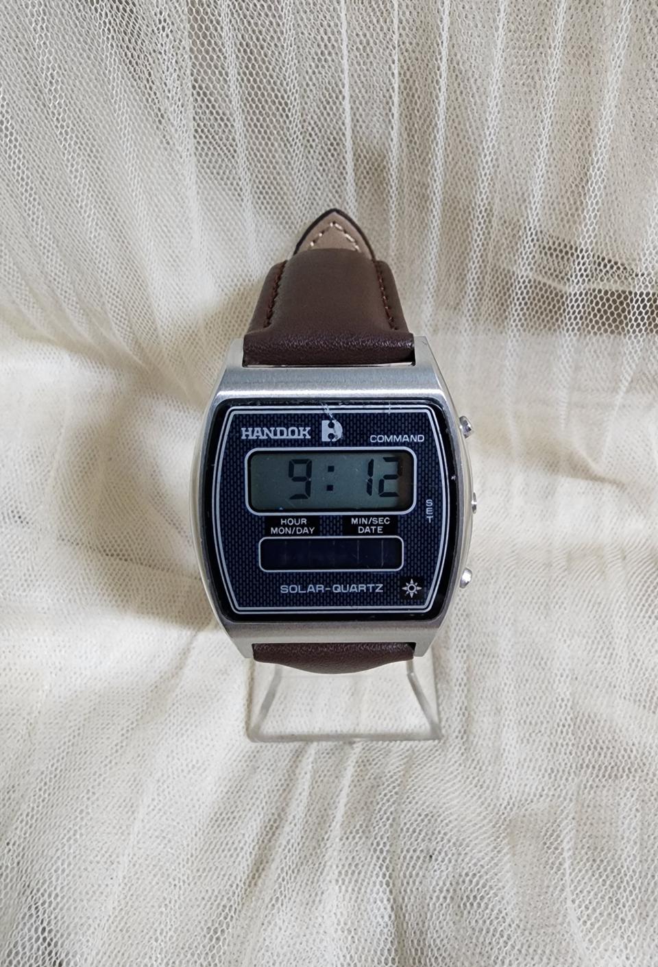80s 한독 빈티지 솔라 쿼츠 전자시계