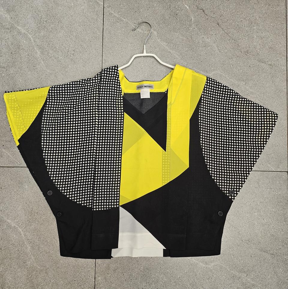 이세이미야케 ISSEY MIYAKE 여성 블라우스 2
