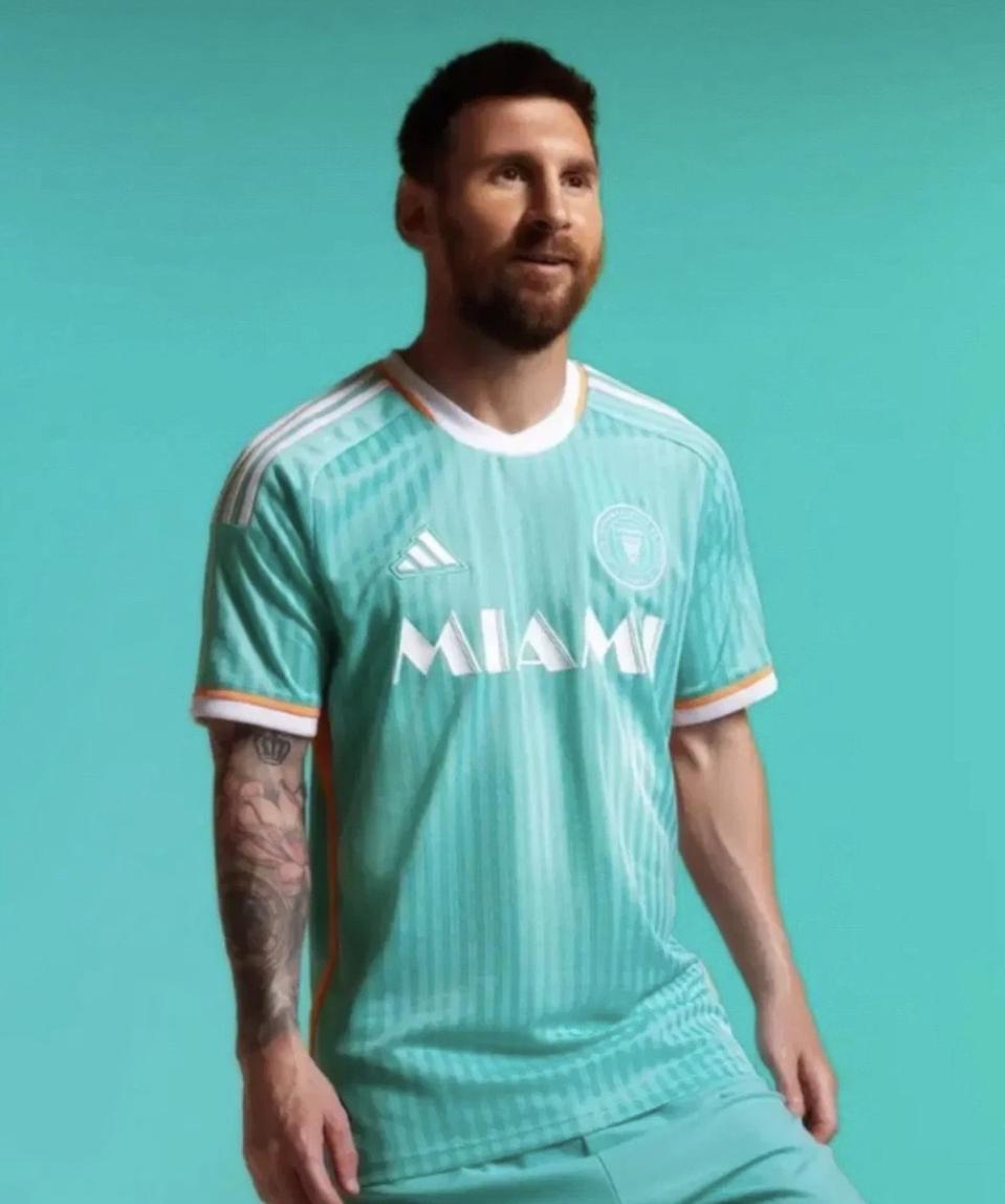 아디다스 인터 마이애미 메시 마킹 유니폼 XL(105)