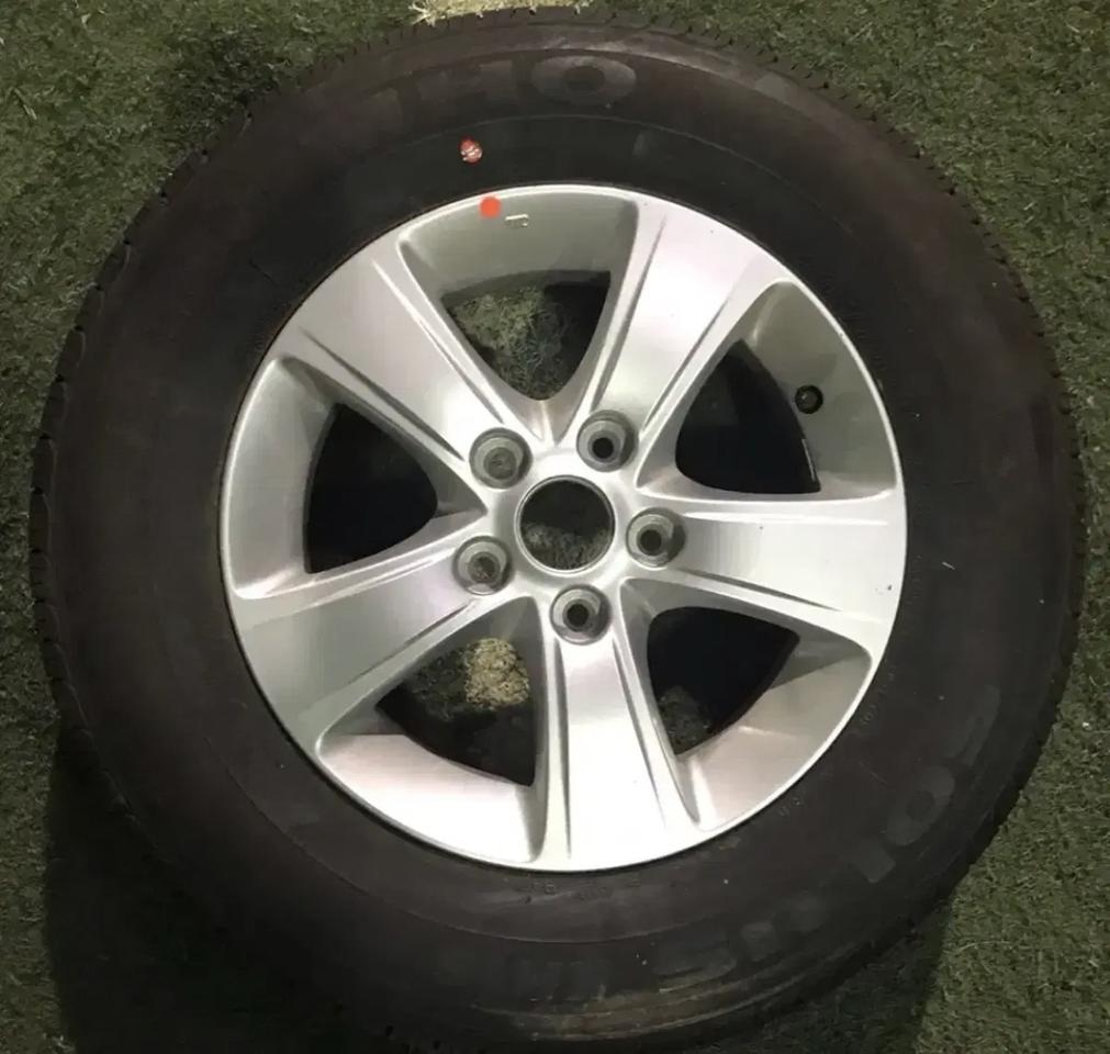 YF소나타 15인치휠타이어 딱 1개