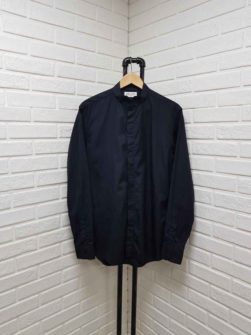[13aw/41] 생로랑 블랙셔츠 히든버튼