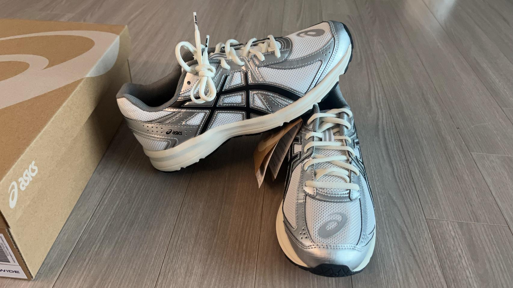 아식스 조그100S 266 새제품