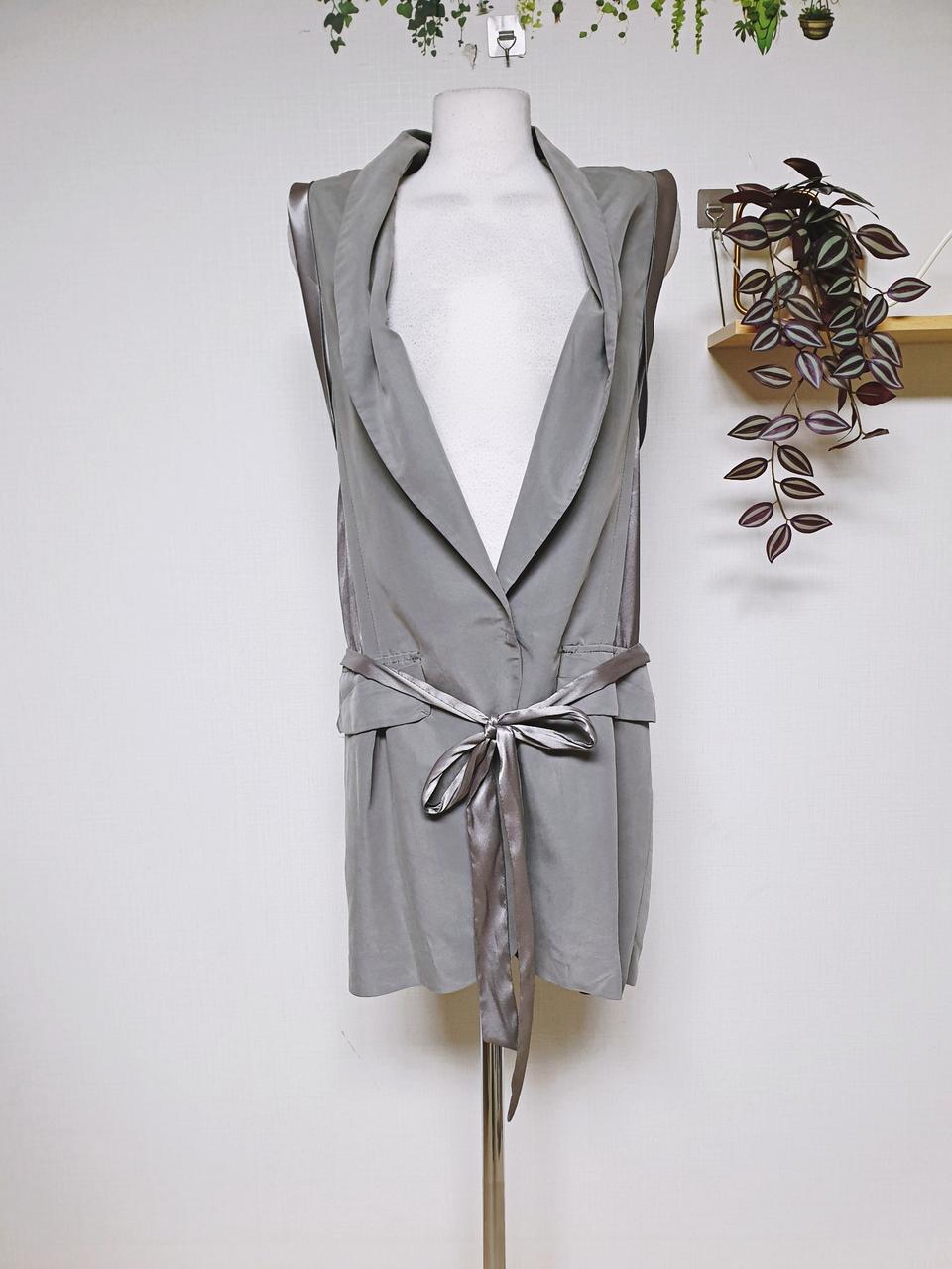 에린브리니 드레이프카라 롱베스트 55 그레이