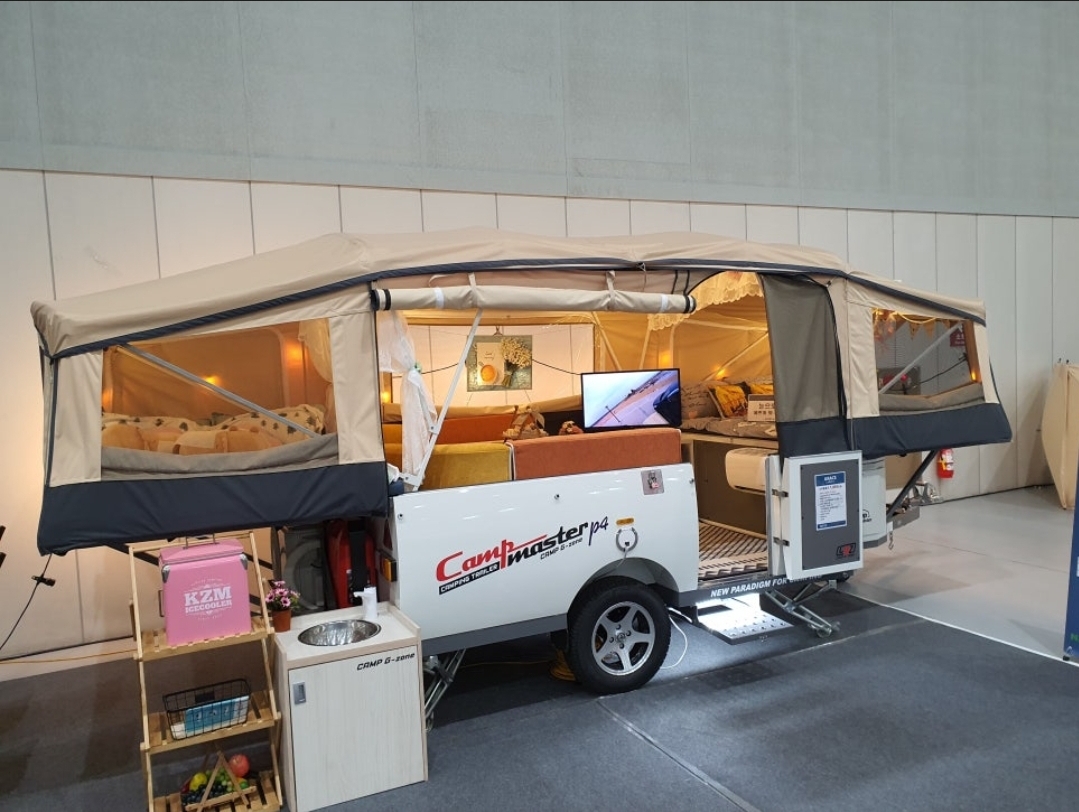 호텔 분위기 P4 그레이스 팝니다. 에어컨, 요트바닥 세미풀옵 즉시 출정