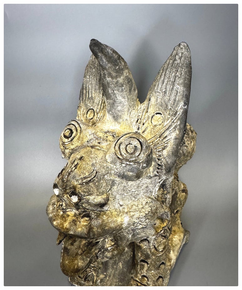 옛날 기와 `와 묘(瓦猫)`