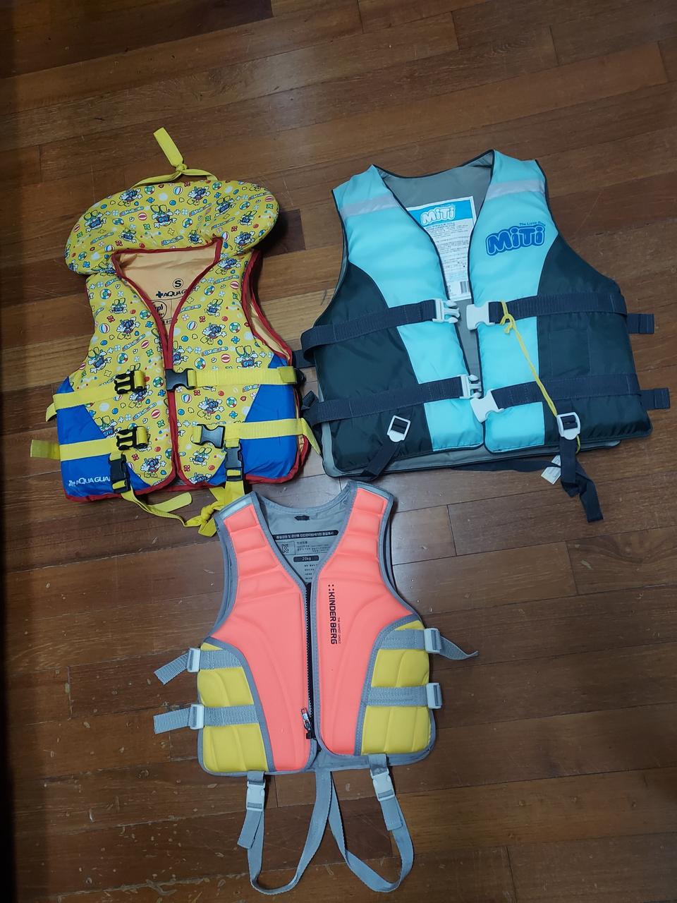 구명조끼3개전부12000원