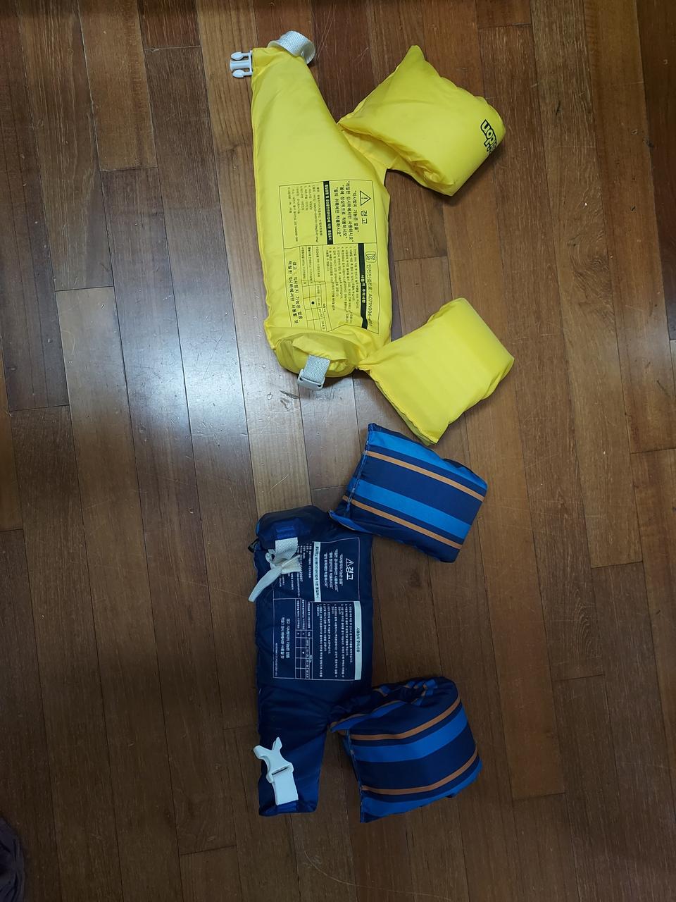 구명조끼 15킬로~25킬로 2개전부10000원