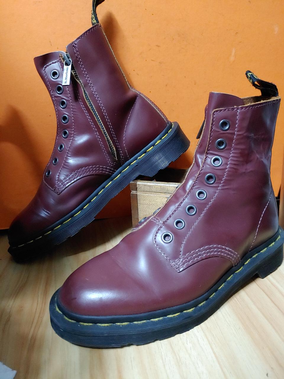 닥터마틴 천연가죽 미들부츠(EU36 추천사이즈235)