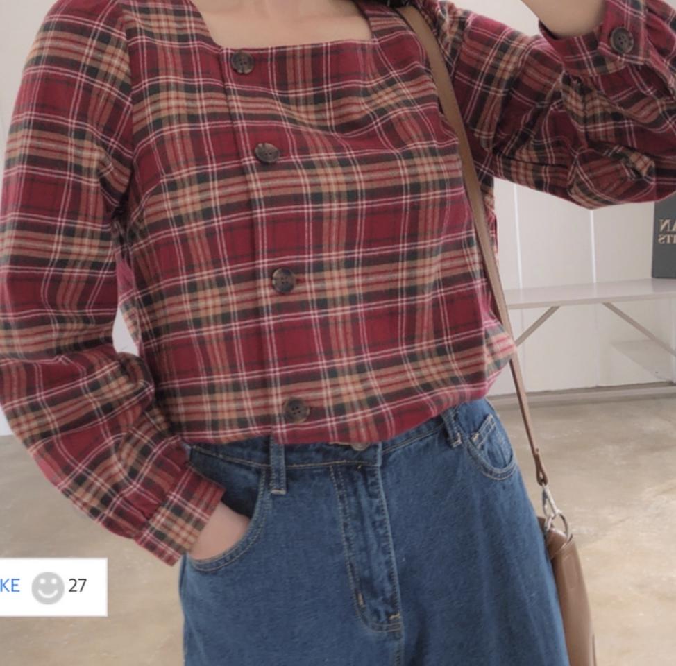 스퀘어넥 체크 블라우스 66