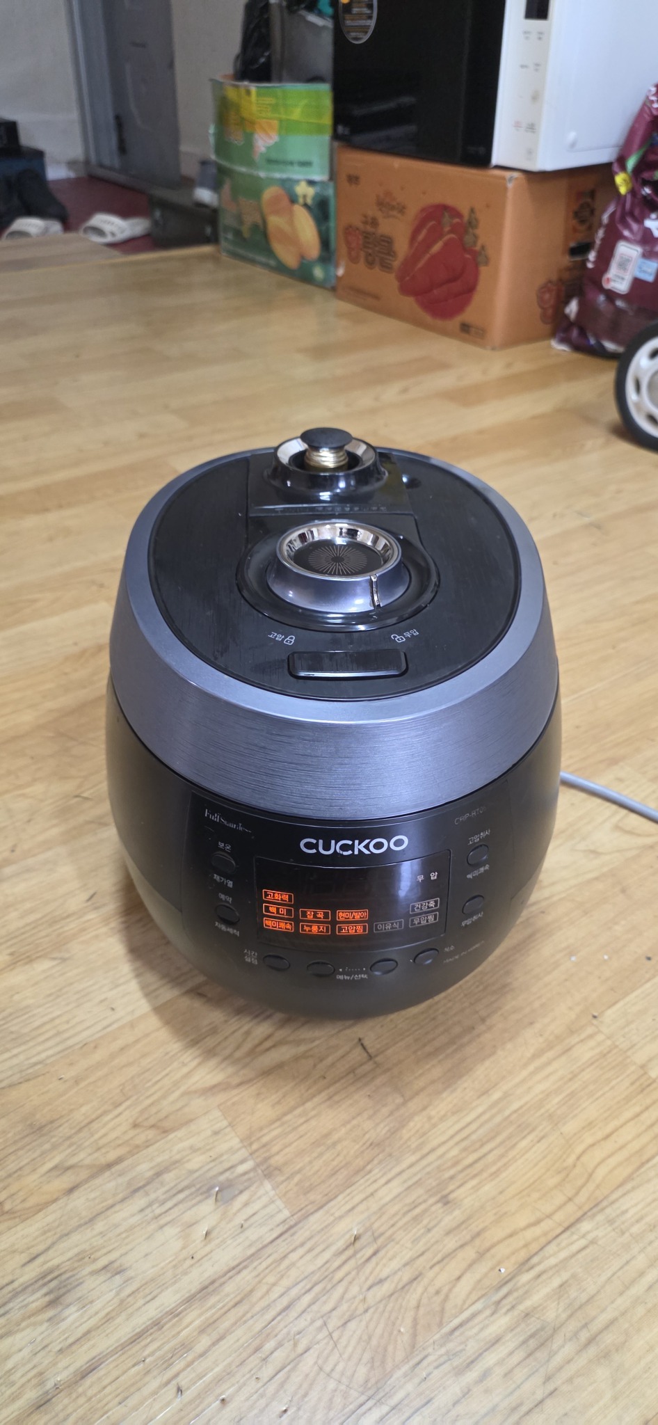 쿠쿠 6인용 음성 압력밥솥 2019년식