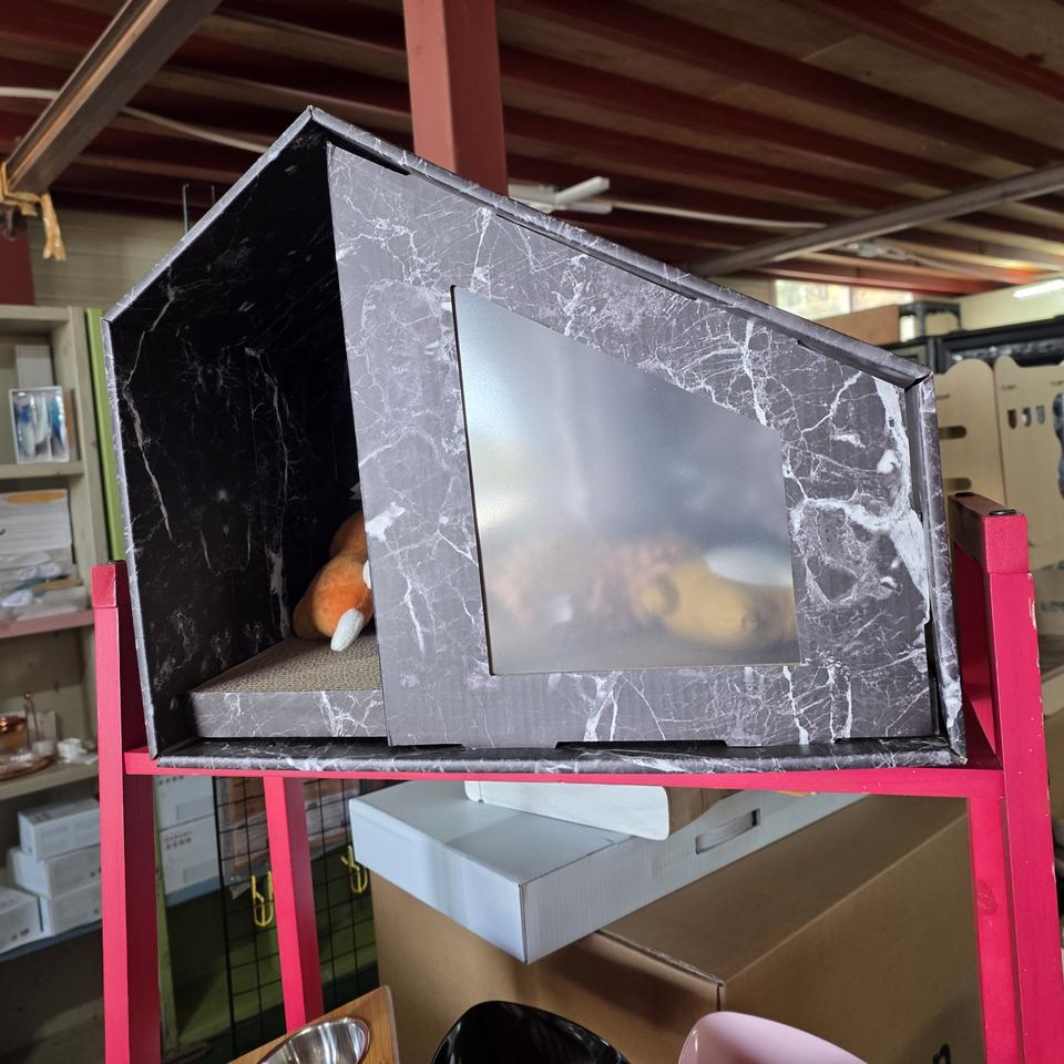 고양이 숨숨집 스크래쳐 하우스