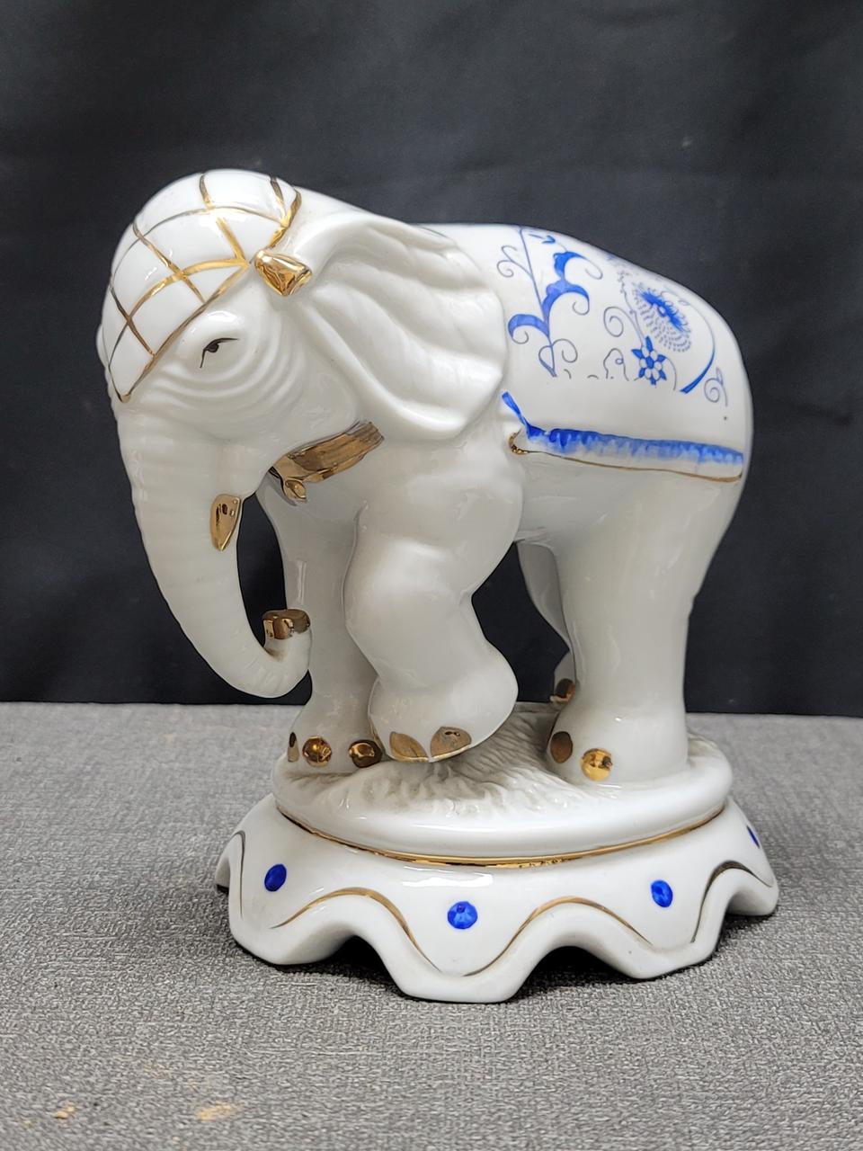 도자기 코끼리상