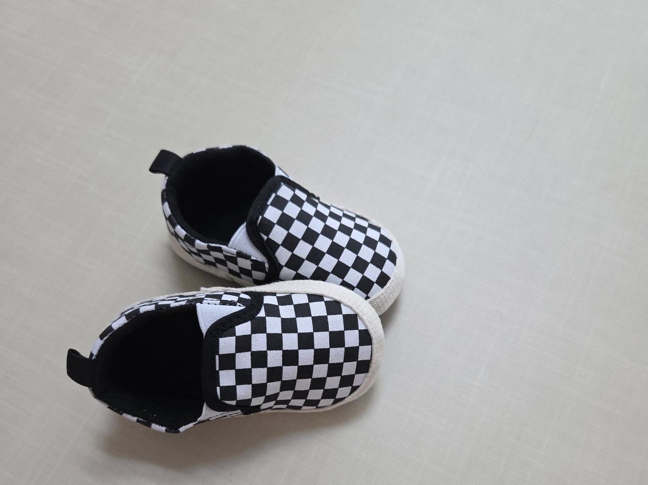 (새상품) 돌아기 유아 걸음마슈즈 미끄럼방지 신발 스니커즈 130mm