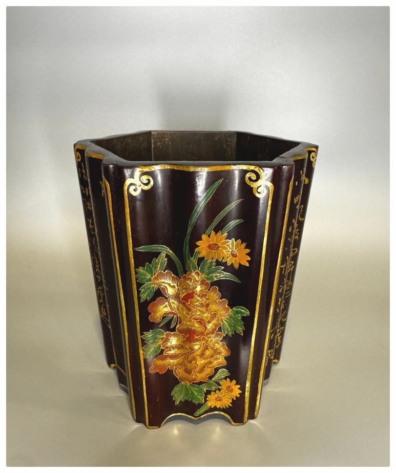 고대 문방용품 - 목태 칠기 붓 통