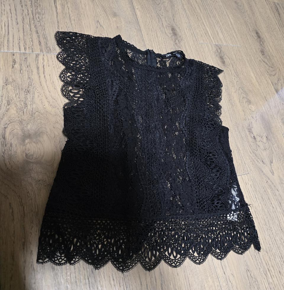 자라 블랙 레이스 블라우스ㅡm