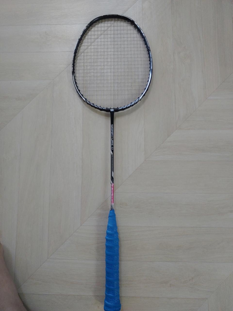 스펙트런  Signature 4U  배드민턴 라켓