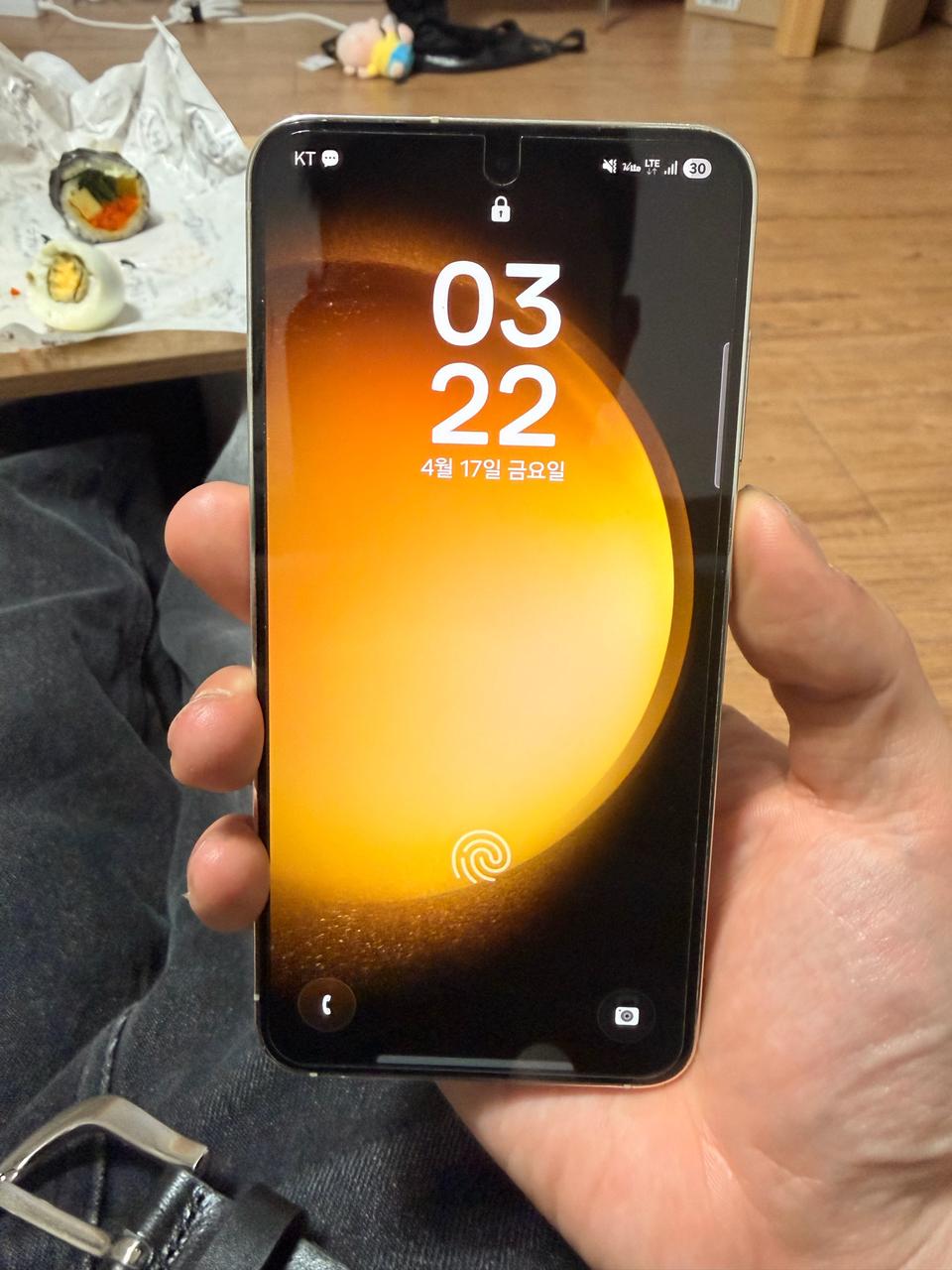 갤럭시 S23 512GB 크림색상