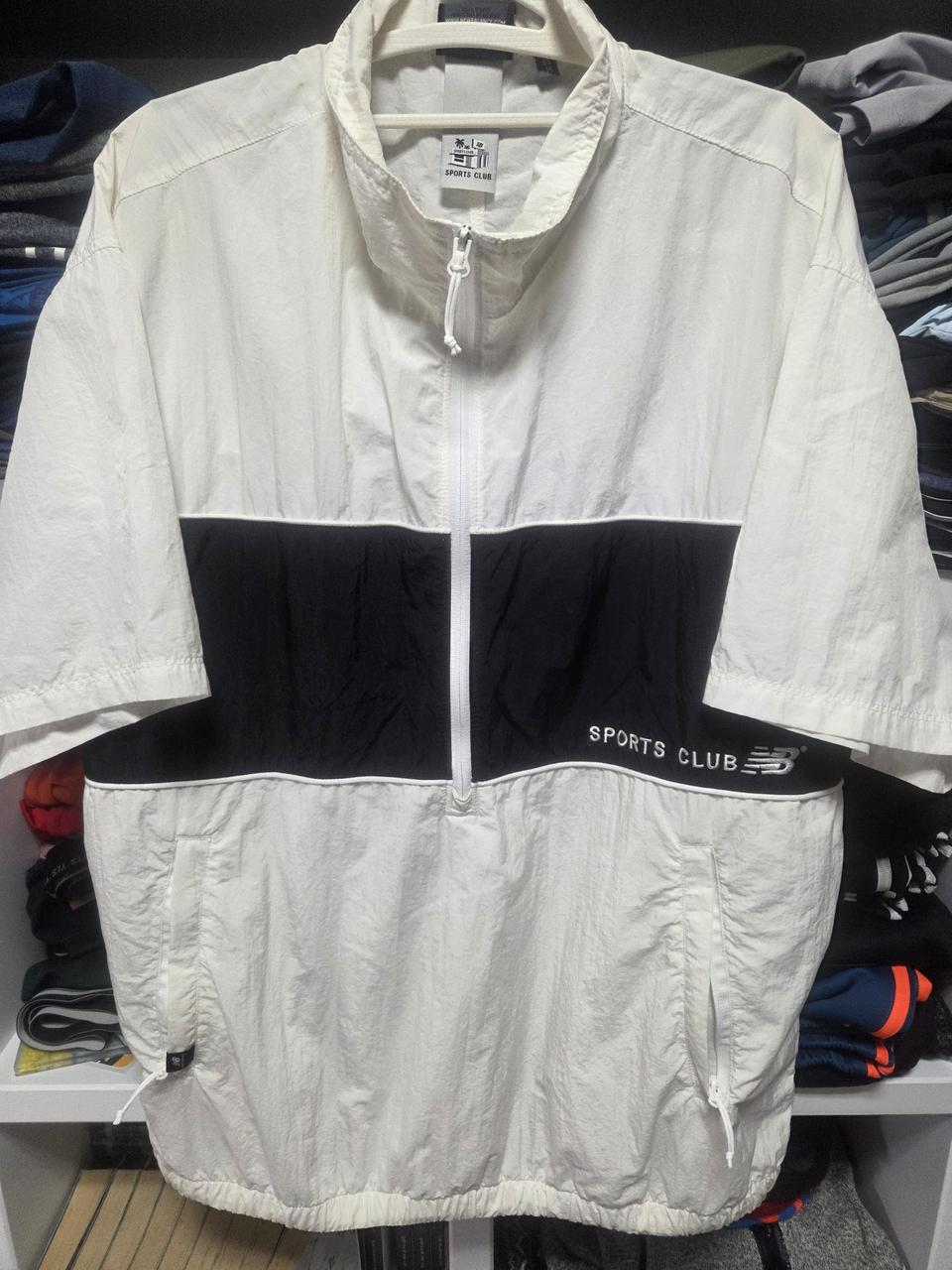 뉴발란스 반팔 아노락 100