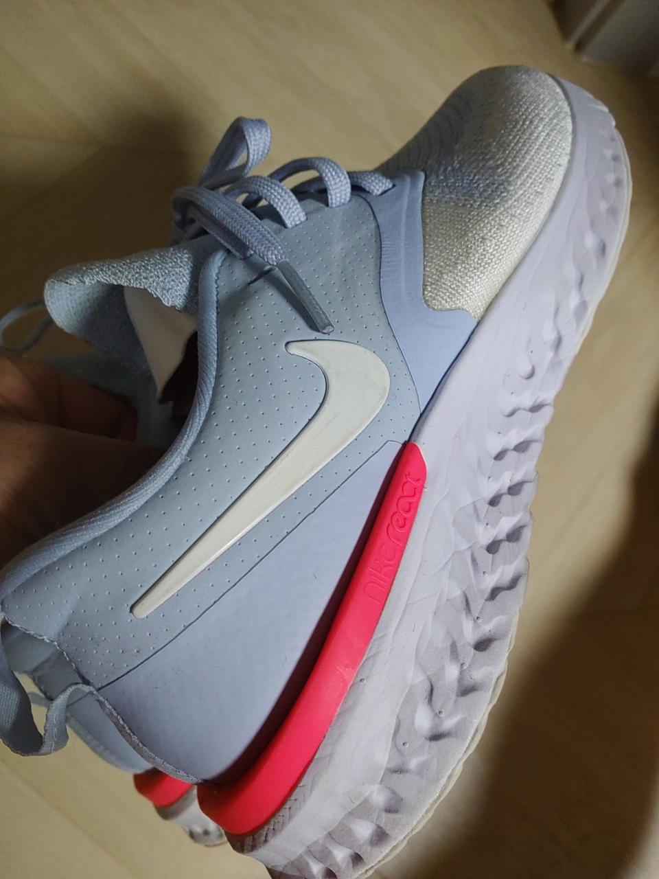 NIKE  나이키 리액트 런닝화 블루/핑크  240